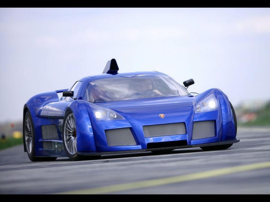  Gumpert Apollo 2006 года  (фото 16 из 23)
